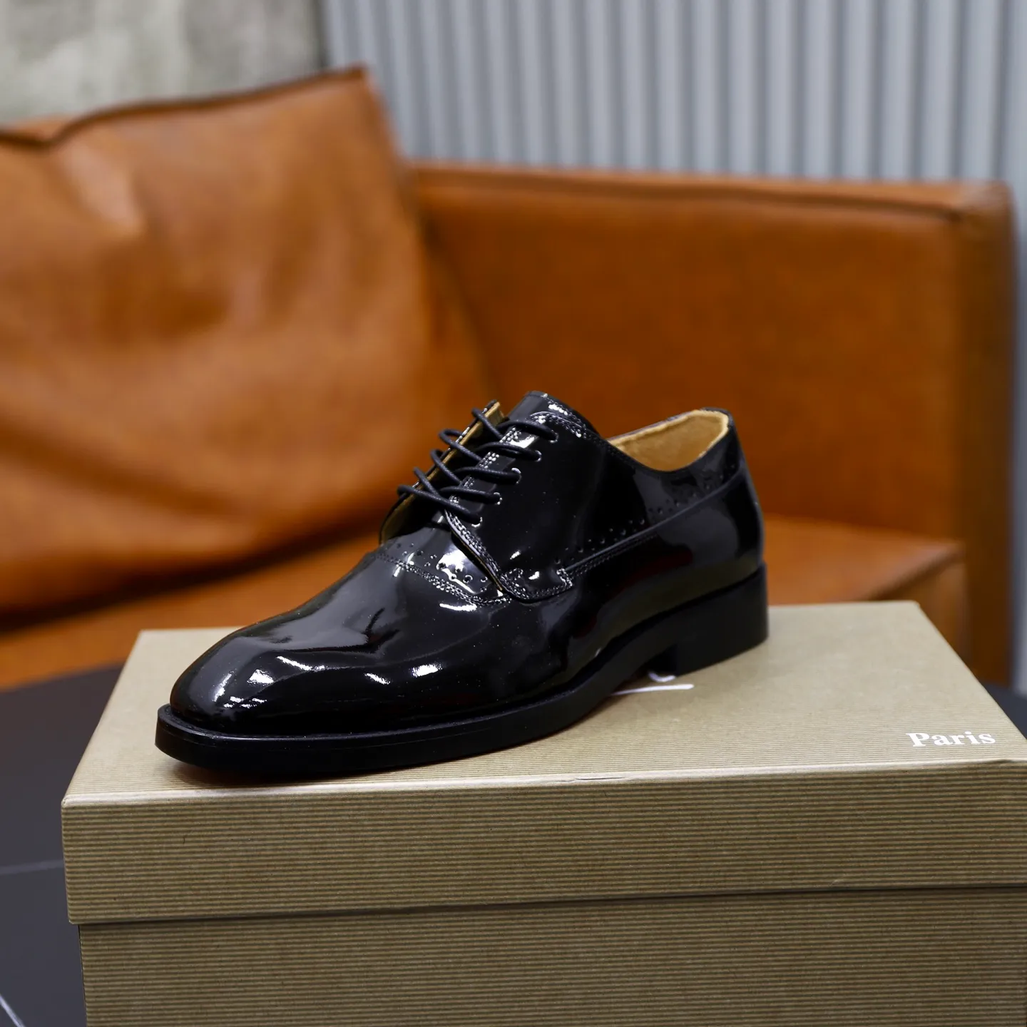 Ex-factory price: 620💰Christia*.Loubouti*🆑High-end men’s business formal leather shoes | Classic red sole shoes | Original imported first-layer cowhide | Water-dyed cowhide lining | Italian imported red rubber outsole | High-end luxury | Perfect interpretation of fashion, sunshine, style, suitable for various occasions Size: 39-44 (38.45 custom-made)